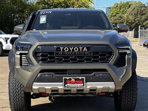 2025 Toyota Tacoma Hybrid Trailhunter