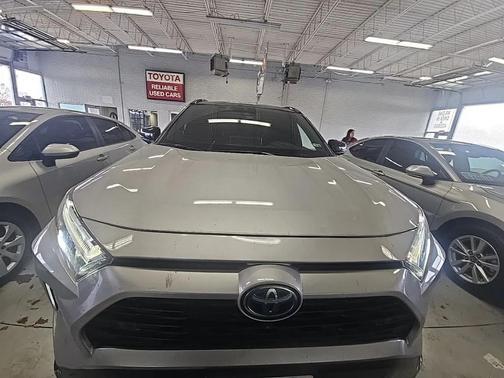 2023 Toyota RAV4 Hybrid SE