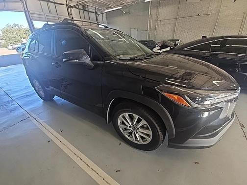 2024 Toyota Corolla Cross LE