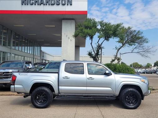 2023 Toyota Tacoma SR