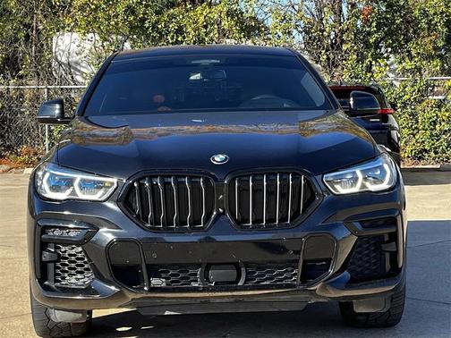 2023 BMW X6 M50i