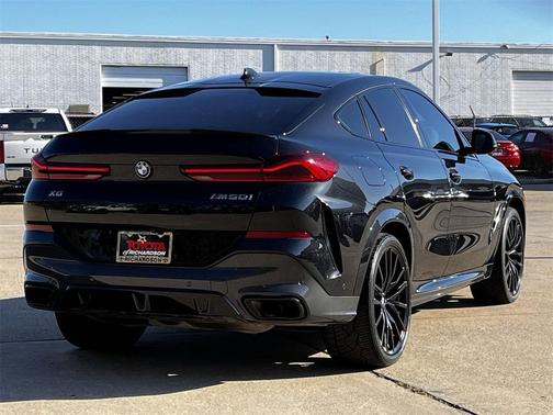 2023 BMW X6 M50i