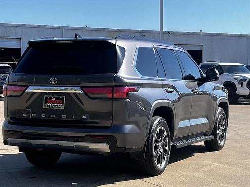 2023 Toyota Sequoia Limited
