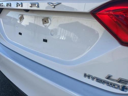 2019 Toyota Camry Hybrid LE