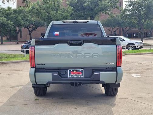 2025 Toyota Tundra Hybrid Platinum