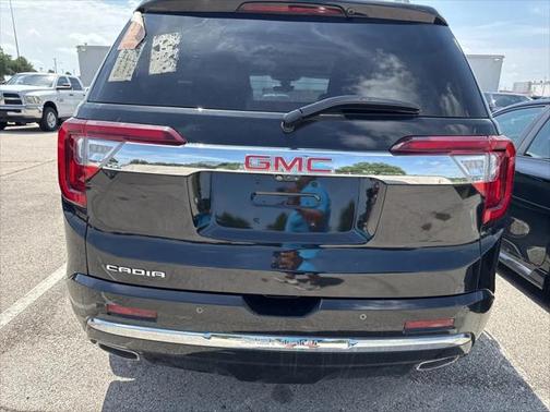 2022 GMC Acadia Denali