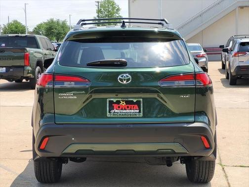 2025 Toyota Corolla Cross XLE