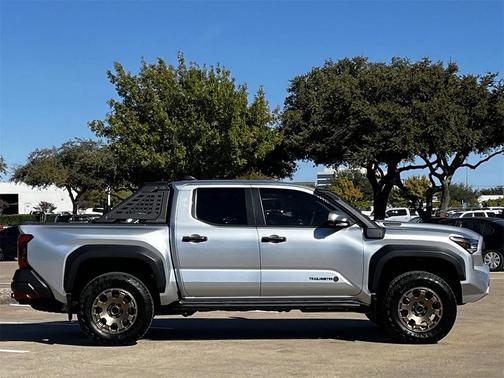 2024 Toyota Tacoma Hybrid Trailhunter