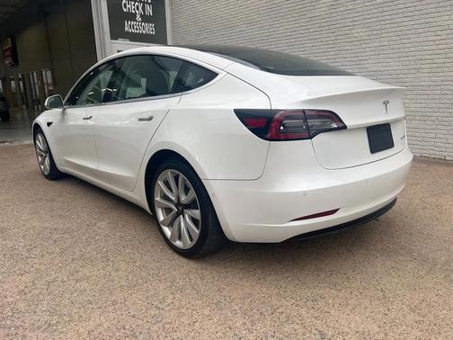 2020 Tesla Model 3 Long Range