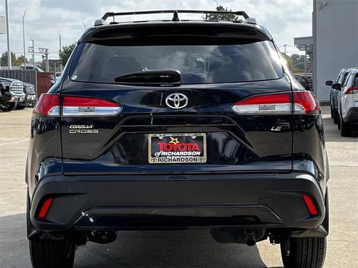 2025 Toyota Corolla Cross Base