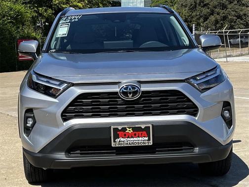 2025 Toyota RAV4 Hybrid XLE Premium