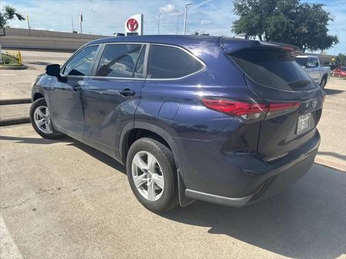 2023 Toyota Highlander Hybrid LE