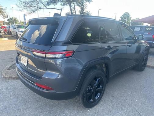 2024 Jeep Grand Cherokee Altitude