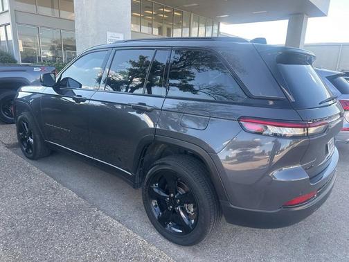2024 Jeep Grand Cherokee Altitude