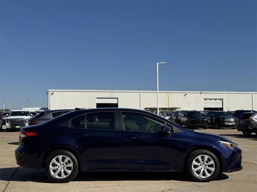 2025 Toyota Corolla Hybrid LE