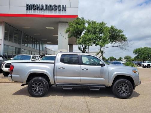 2020 Toyota Tacoma SR5
