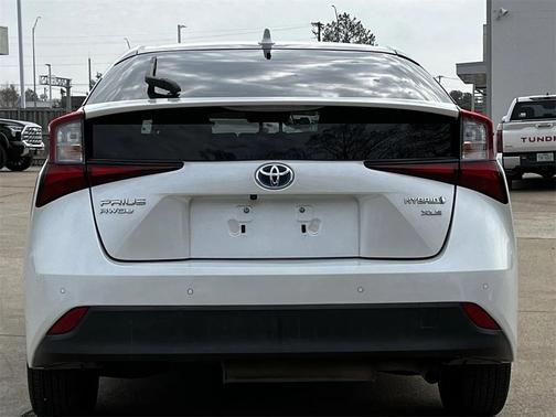 2022 Toyota Prius XLE