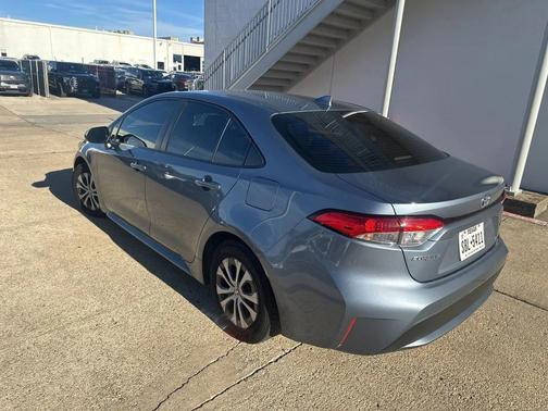 2022 Toyota Corolla Hybrid LE