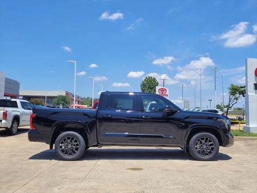 2025 Toyota Tundra Platinum
