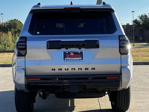 2025 Toyota 4Runner Hybrid Platinum