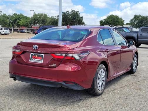 2022 Toyota Camry LE