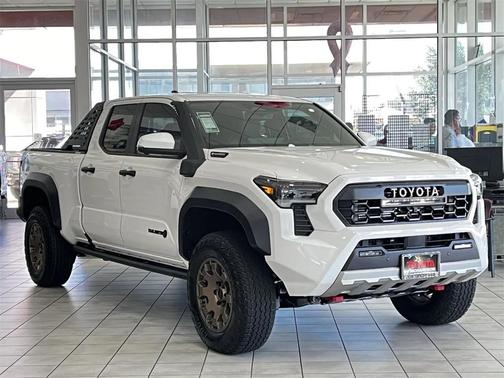 2025 Toyota Tacoma Hybrid Trailhunter