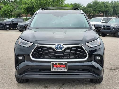 2023 Toyota Highlander Hybrid XLE