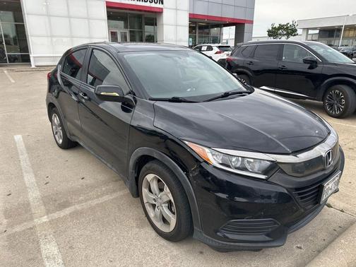 Crystal Black Pearl 2020 Honda HR-V LX