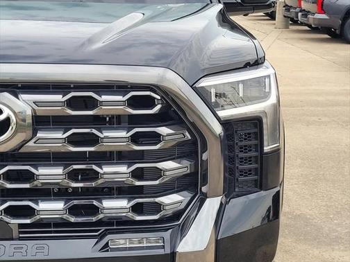 2025 Toyota Tundra Platinum