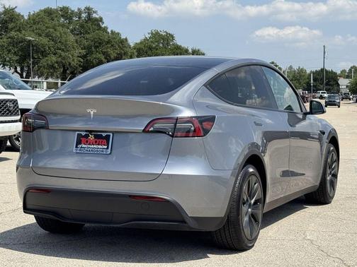 Quicksilver 2025 Tesla Model Y Long Range Dual Motor Rear-Wheel Drive