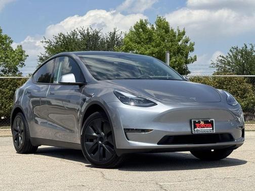 Quicksilver 2025 Tesla Model Y Long Range Dual Motor Rear-Wheel Drive