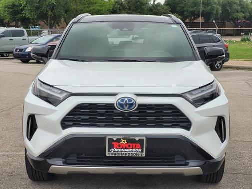 2023 Toyota RAV4 Hybrid SE