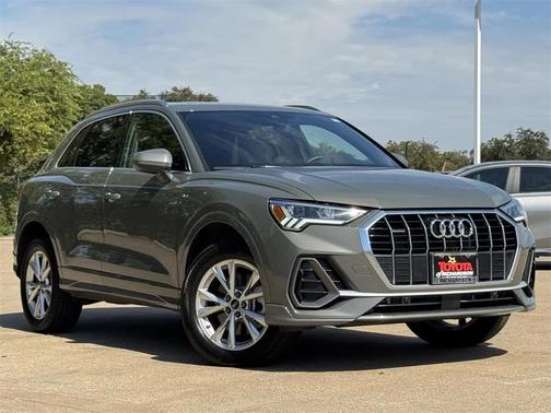 2025 Audi Q3 Premium 45 TFSI S line quattro Tiptronic