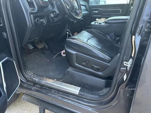 2021 RAM 2500 Laramie Crew Cab 4x4 6'4' Box