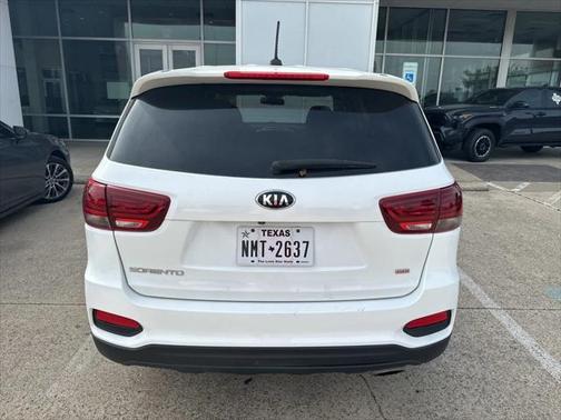 2020 Kia Sorento LX