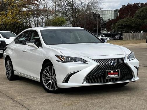2020 Lexus ES 300h Premium