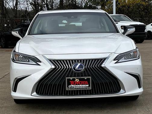 2020 Lexus ES 300h Premium