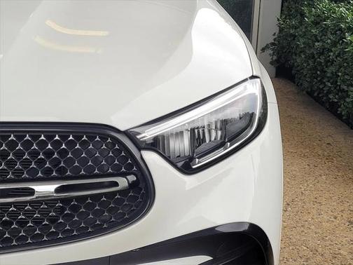 2023 Mercedes-Benz GLC 300 Base