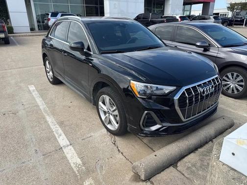 2022 Audi Q3 45 S line Premium