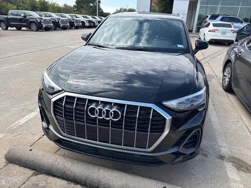 2022 Audi Q3 45 S line Premium