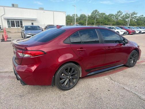 Pearl 2023 Toyota Corolla SE
