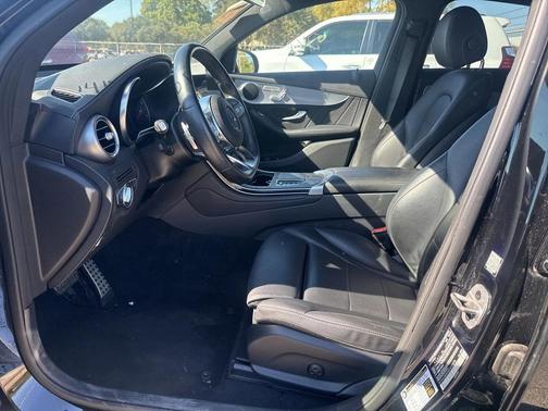 2022 Mercedes-Benz GLC 300 4MATIC Coupe