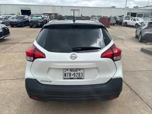 2018 Nissan Kicks SV