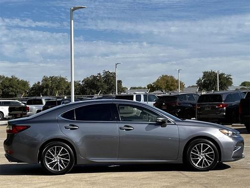2017 Lexus ES 350 Base