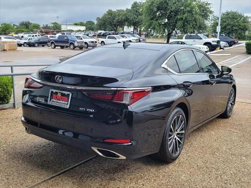2025 Lexus ES 350 Base
