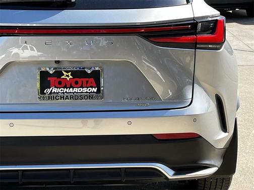 2024 Lexus NX 450h+ F SPORT Handling