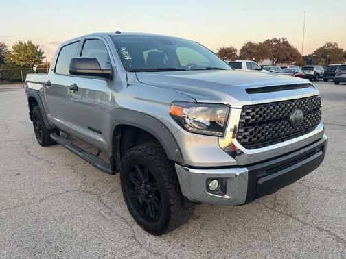 2018 Toyota Tundra SR5