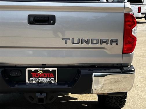 2018 Toyota Tundra SR5