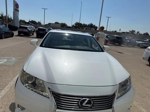 2013 Lexus ES 300h Base