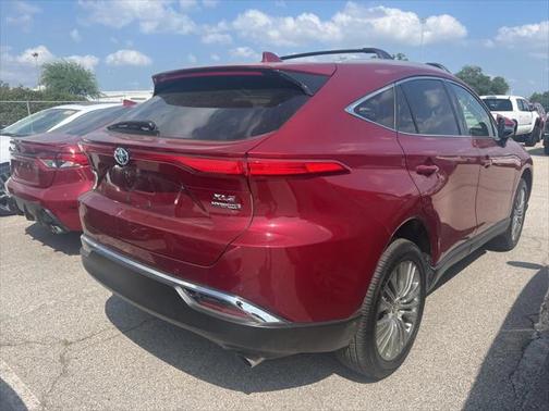 2022 Toyota Venza XLE